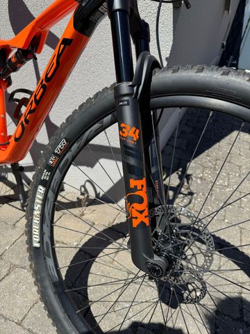 Orbea OIZ H30 2022 2022 Mountainbike usato, Arancione — immagine 4 di 7