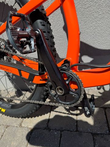 Orbea OIZ H30 2022 2022 Mountainbike usato, Arancione — immagine 3 di 7