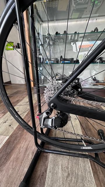 Tweedehands LOOK CYCLE 785 HUEZ 2024 Road & Gravel — afbeelding 3 van 5