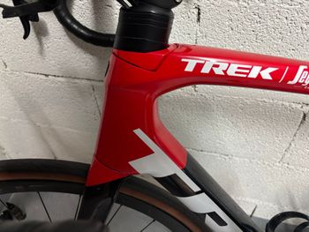 Used Trek Émonda SLR 7 eTap 2021 2021 Road & Gravel — image 7 of 17