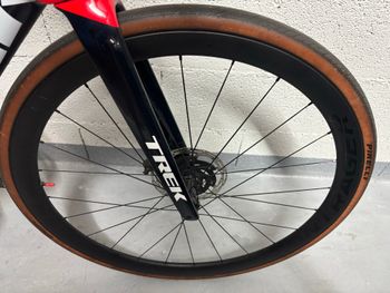 Used Trek Émonda SLR 7 eTap 2021 2021 Road & Gravel — image 10 of 17