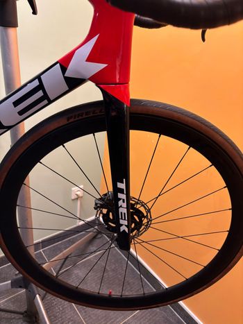 Used Trek Émonda SLR 7 eTap 2021 2021 Road & Gravel — image 13 of 17