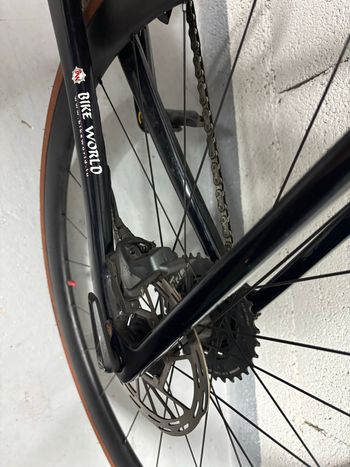 Used Trek Émonda SLR 7 eTap 2021 2021 Road & Gravel — image 4 of 17