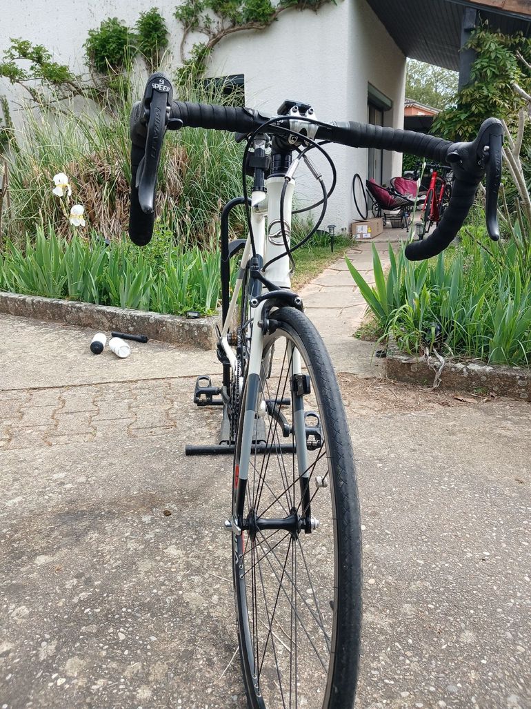 Used Giant Giant Vélo De Route 2006 Road & Gravel, White — image 2 of 6
