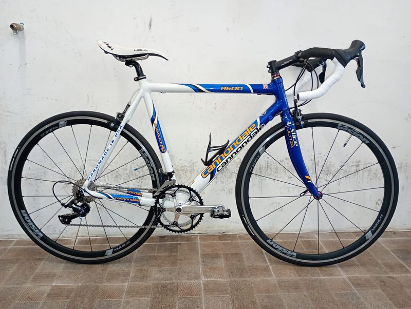 Used Cannondale Corsa 2010 Road & Gravel, Blue — image 5 of 12