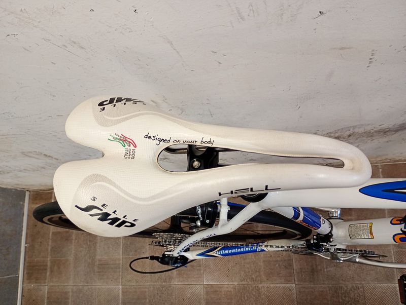 Used Cannondale Corsa 2010 Road & Gravel, Blue — image 8 of 12