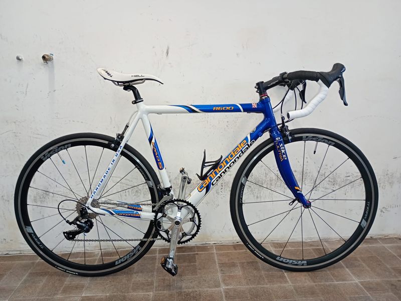 Used Cannondale Corsa 2010 Road & Gravel, Blue — image 1 of 12