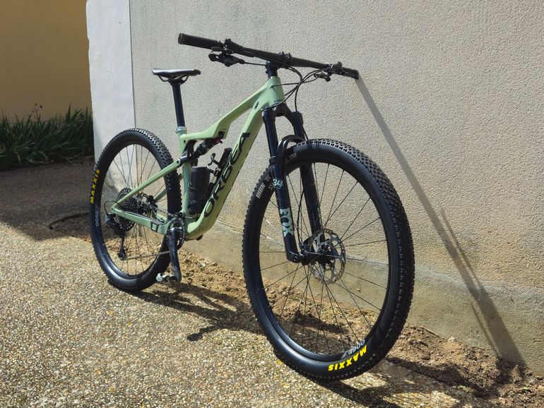 Used Orbea OIZ M20 TR 2022 2022 Mountainbike — image 2 of 8