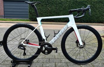 Factor, Factor Ostro VAM Soho Edition Dura-Ace Di2 12-speed, Mt56