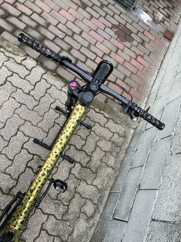 Used Cannondale F-Si Team 2018 2018 Mountainbike, Black, 29 — image 9 of 12