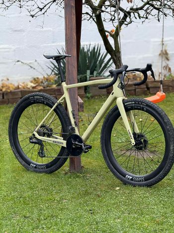 Megamo, West Shimano Ultegra Di2 (12 Speed)