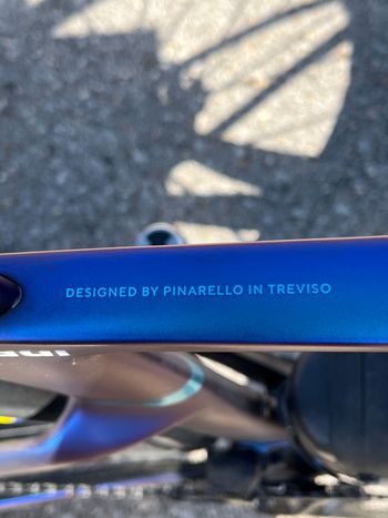 Used Pinarello DOGMA F DURA ACE Di2 2025 2025 Road & Gravel, Violett — image 4 of 8