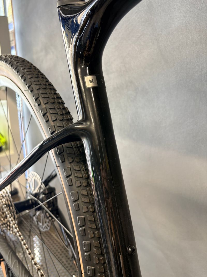Used Giant Revolt Advanced 2 2026 2026 Road & Gravel, Black — image 5 of 5