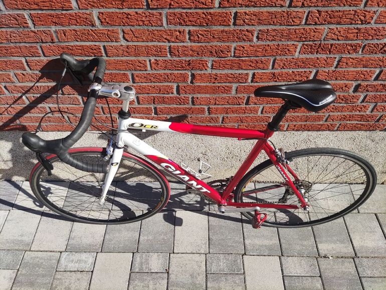 Used Giant Giant OCR Alu Rennrad 2015 Road & Gravel, Red — image 7 of 15