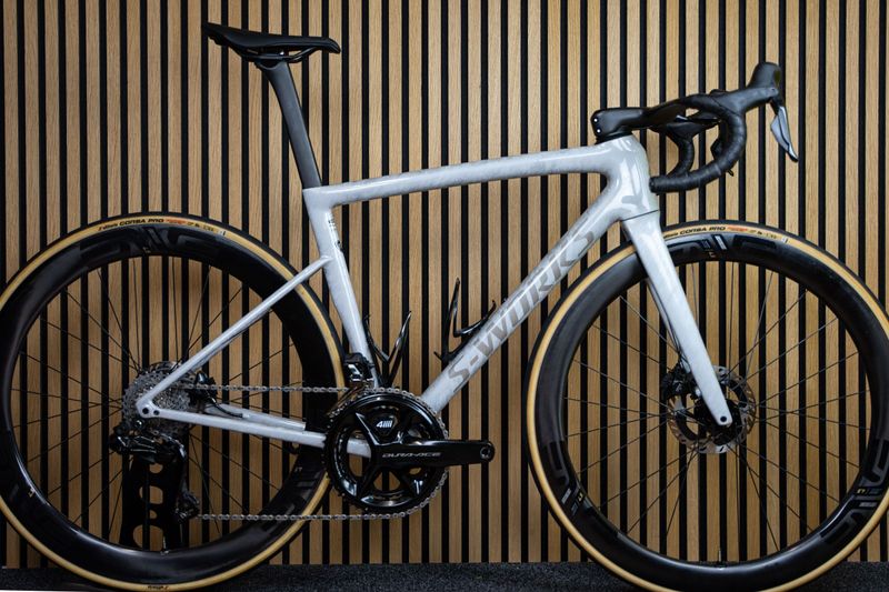 Specialized S-Works Tarmac SL8 - Shimano Dura-Ace Di2 2024 2024 Road & Gravel d'occasion