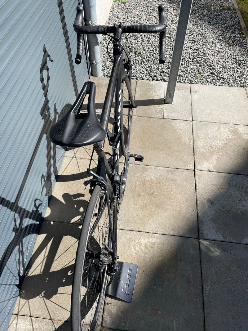 Käytetty Canyon Aeroad CF SL 7 2021 2021 Road & Gravel — kuva 4 / 4