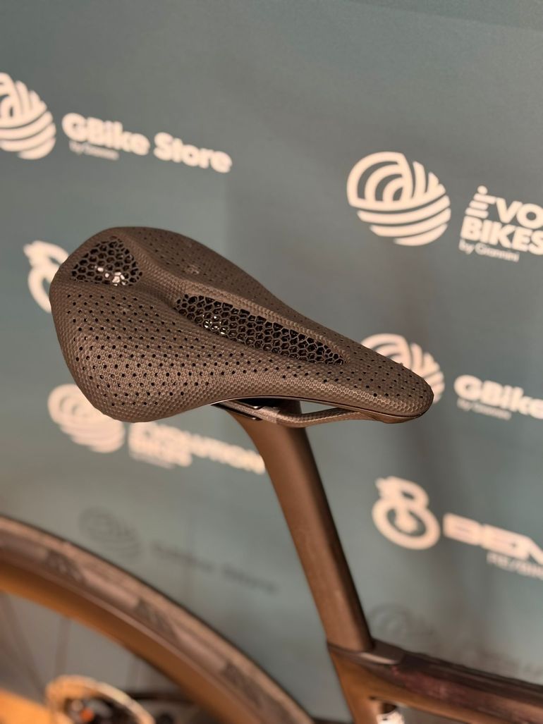 Used Specialized S-Works Tarmac SL8 - Shimano Dura-Ace Di2 2026 2026 Road & Gravel — image 13 of 18