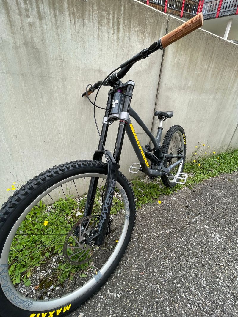 Nukeproof Dissent 290 Comp 2022 2022 Mountainbike d'occasion — image 5 sur 5