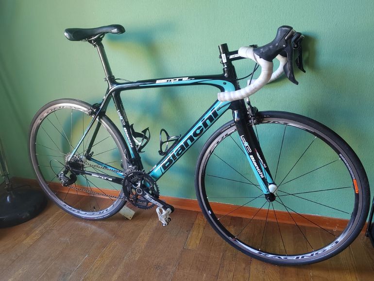 Used Bianchi Sempre Pro Ultegra 2013 2013 Road & Gravel, Black — image 9 of 10