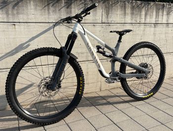 Used Canyon Spectral 29 FW 2023 2023 Mountainbike, White, 29 — image 3 of 6