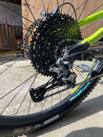 Używany Polygon SISKIU T7 2024 2024 Mountainbike — zdjęcie 10 z 13
