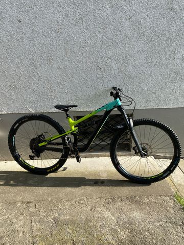 Tweedehands Polygon SISKIU T7 2024 2024 MTB