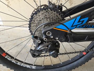 Used Lapierre Zesty Shimano Deore XT 2016 Mountainbike, Blue, 27.5 (650B) — image 3 of 3