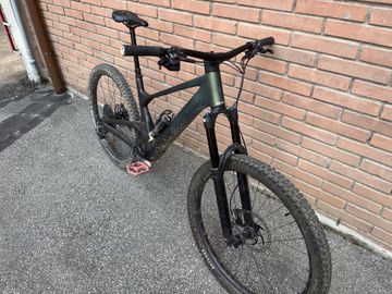 Used Scott Genius 910 2024 2024 Mountainbike, Black, 29 — image 1 of 22
