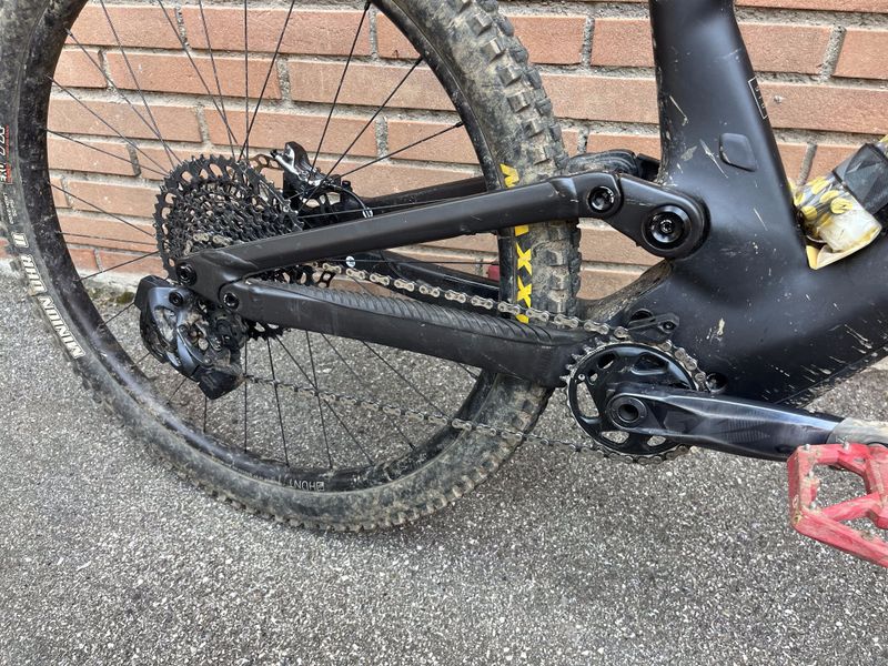 Used Scott Genius 910 2024 2024 Mountainbike, Black, 29 — image 2 of 22