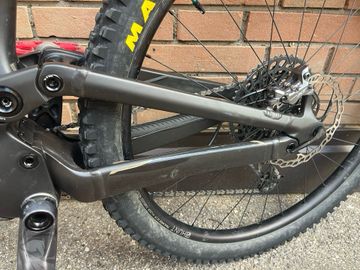 Used Scott Genius 910 2024 2024 Mountainbike, Black, 29 — image 13 of 22