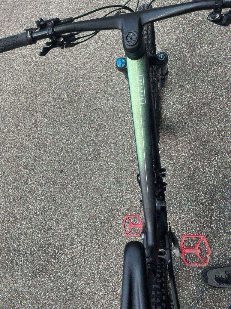 Brugt Scott Genius 910 2024 2024 Mountainbike — billede 18 af 22