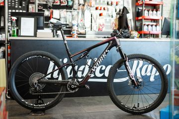 Specialized Epic Sram Eagle Transmission XX SL 2024 Mountainbike de segunda mano, Rojo — imagen 3 de 6