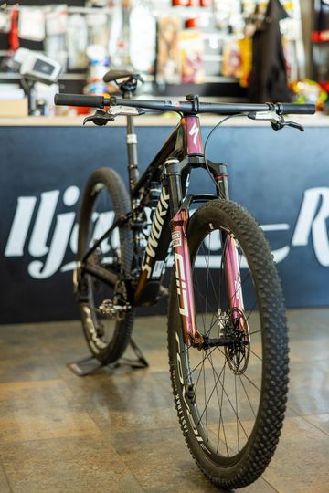 Specialized Epic Sram Eagle Transmission XX SL 2024 Mountainbike de segunda mano, Rojo — imagen 4 de 6
