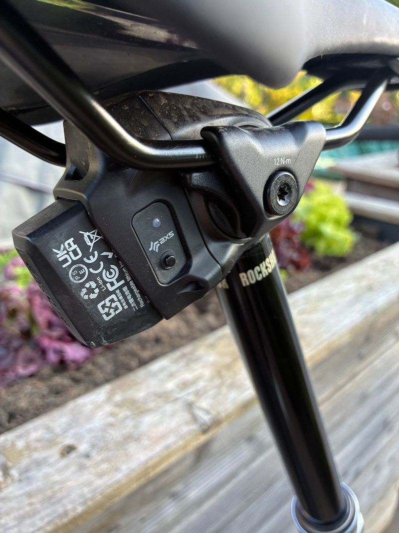 Tweedehands YT Industries Izzo SRAM GX Eagle AXS 2022 Mountainbike — afbeelding 10 van 12