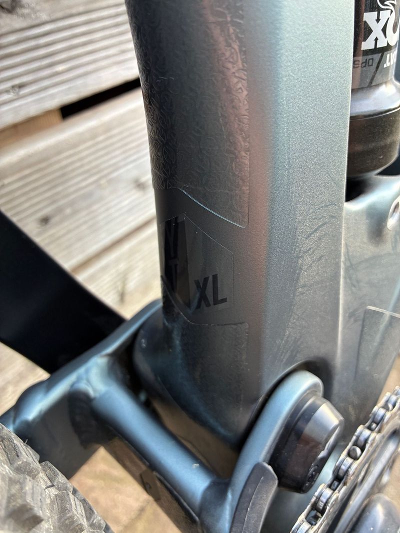 Tweedehands YT Industries Izzo SRAM GX Eagle AXS 2022 Mountainbike — afbeelding 7 van 12