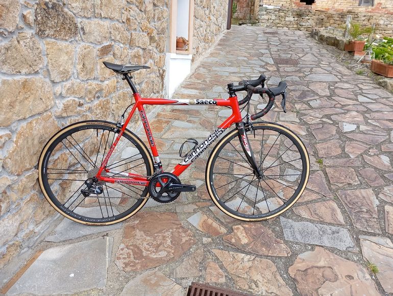 Used cannondale caad Cannondale caad Custom Shimano Ultegra 2003 Road & Gravel, Red — image 1 of 4