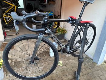 Used Trek Émonda SL 6 AXS 2023 2023 Road & Gravel — image 2 of 7