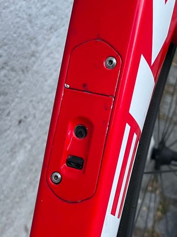 Used Trek Madone Race Shop Limited H1 2016 2016 Road & Gravel, Rot — image 23 of 25