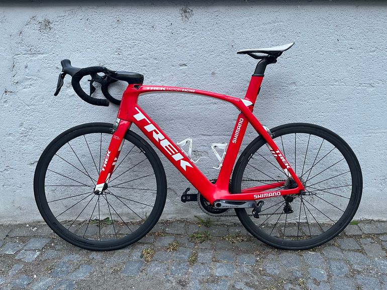Used Trek Madone Race Shop Limited H1 2016 2016 Road & Gravel, Rot — image 2 of 25