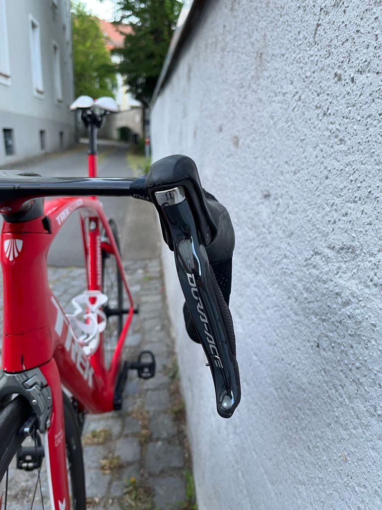 Used Trek Madone Race Shop Limited H1 2016 2016 Road & Gravel, Rot — image 14 of 25