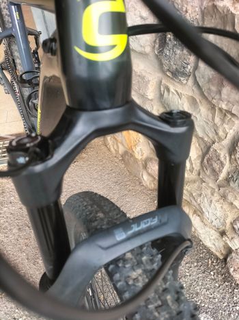 Used Cannondale Trail Two 2022 Mountainbike, Light Gray — image 4 of 5