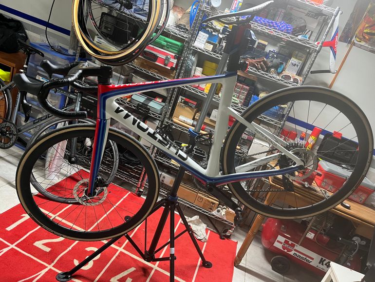Used Custom4 Aerodynamico 2019 Road & Gravel, White — image 2 of 6
