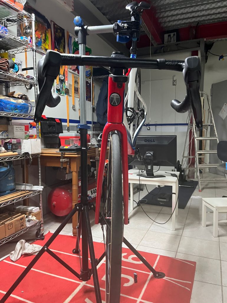 Used Custom4 Aerodynamico 2019 Road & Gravel, White — image 5 of 6