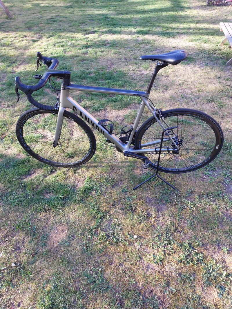 Used Canyon Ultimate Campagnolo Super Record EPS 2017 Road & Gravel, Light Gray — image 2 of 5