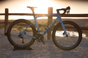 Factor, Ostro Gravel - Shimano GRX Di2 2025