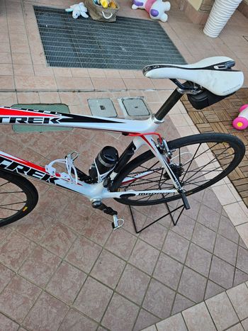 Used Trek Madone SRAM Red eTap AXS 2013 Road & Gravel, White — image 6 of 6