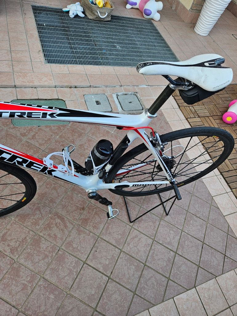 Used Trek Madone SRAM Red eTap AXS 2013 Road & Gravel, White — image 6 of 6