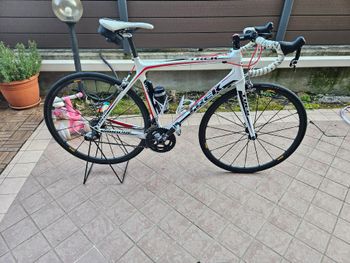 Used Trek Madone SRAM Red eTap AXS 2013 Road & Gravel, White — image 1 of 6