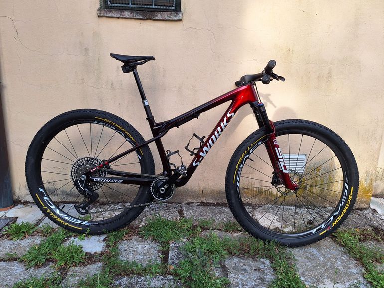 Used Specialized S-Works Epic WC 2024 2024 Mountainbike, Red, 29 — image 2 of 4