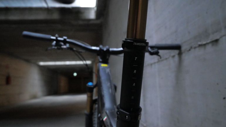 Used Orbea Oiz SRAM GX Eagle AXS 2023 Mountainbike, Morado — image 4 of 6